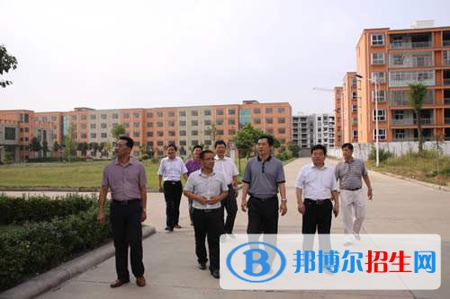 息縣職業(yè)教育中心2021年報名條件、招生要求、招生對象