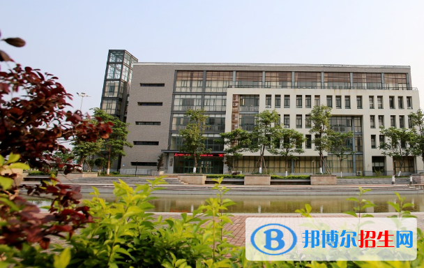 佛山高明區(qū)高級技工學校2020年招生辦聯(lián)系電話