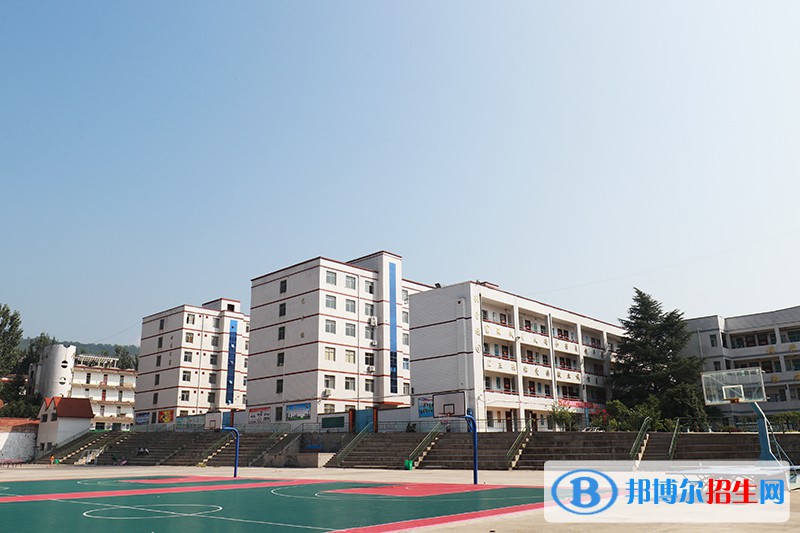 盧氏縣中等專業(yè)學(xué)校招生辦聯(lián)系電話