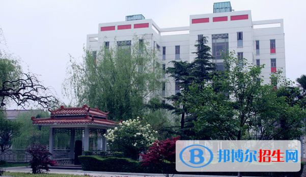 江蘇黃橋中學(xué)2021年學(xué)費(fèi)、收費(fèi)多少