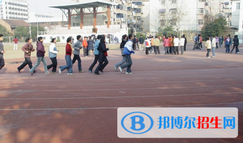 鹽城第一中學(xué)2021年學(xué)費(fèi)、收費(fèi)多少