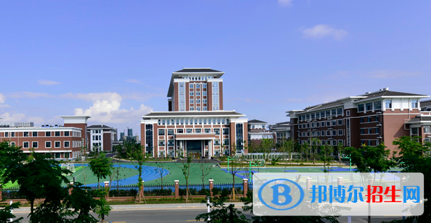 江蘇揚中高級中學(xué)2021年學(xué)費、收費多少