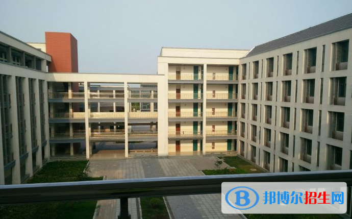 江蘇建湖高級(jí)中學(xué)2021年報(bào)名條件、招生要求、招生對(duì)象