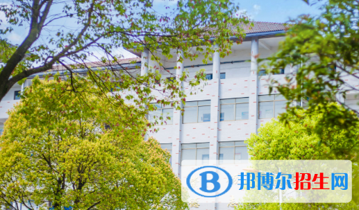 銅陵信息工程技工學校2021年招生辦聯(lián)系電話
