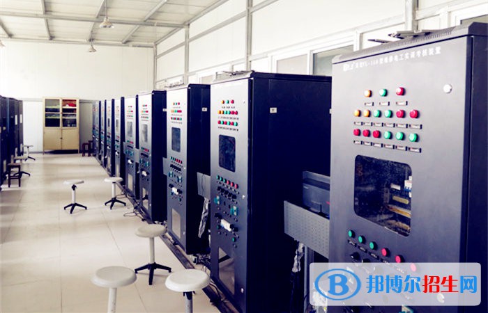 ?？h職業(yè)中等專業(yè)學(xué)校2021年招生辦聯(lián)系電話