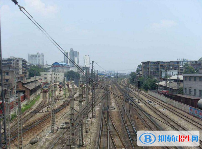 陜西2021年400分能上鐵路學(xué)校嗎