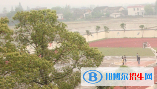 邯鄲春華中學(xué)2021年學(xué)費(fèi)、收費(fèi)多少