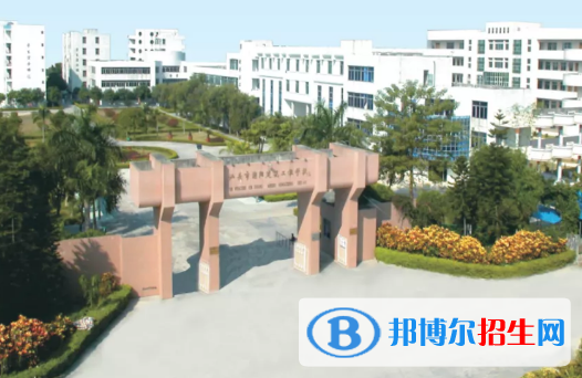 汕頭潮陽(yáng)建筑職業(yè)技術(shù)學(xué)校2021年招生簡(jiǎn)章