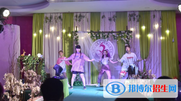 汕頭琪雅美容化妝職業(yè)技術(shù)學校2021年報名條件、招生要求、招生對象