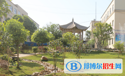 安慶皖江中等專(zhuān)業(yè)學(xué)校網(wǎng)站網(wǎng)址 