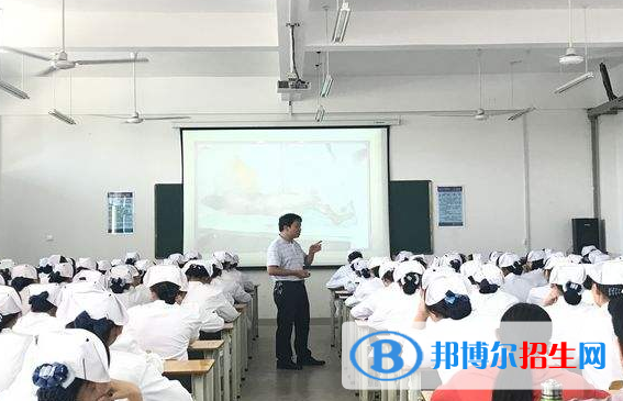 蘭州2021年女生學衛(wèi)校有前途嗎