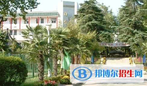 南京第十二中學(xué)2021年招生辦聯(lián)系電話