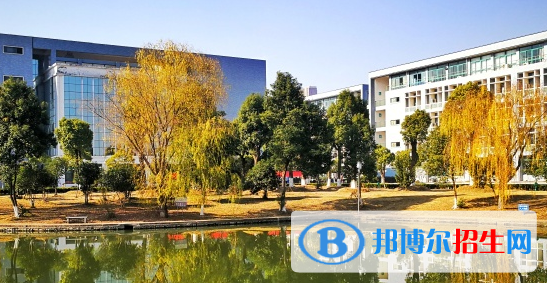 安慶職業(yè)技術學院網站網址