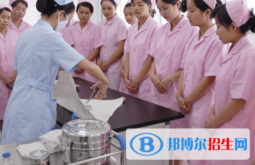廣州2021年衛(wèi)校較好的大專學校