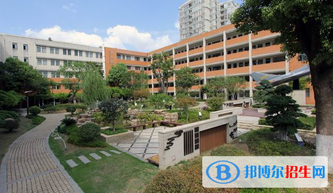 南京航空航天大學(xué)附屬高級(jí)中學(xué)2021年學(xué)費(fèi)、收費(fèi)多少