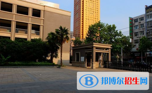 南京第三高級(jí)中學(xué)2021年學(xué)費(fèi)、收費(fèi)多少