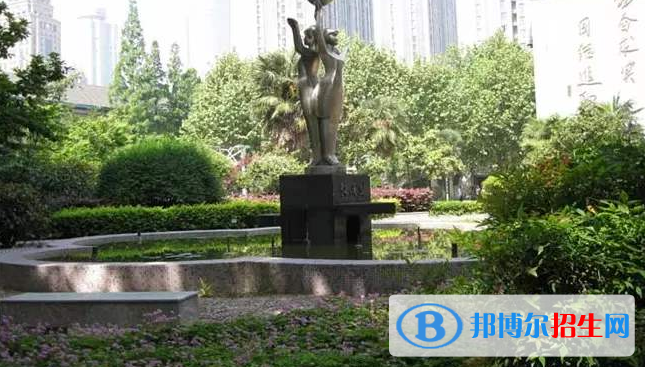 南京市第九中學(xué)震旦校區(qū)2021年學(xué)費(fèi)、收費(fèi)多少