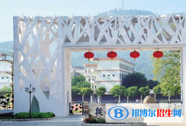 從化中學2021年招生辦聯(lián)系電話
