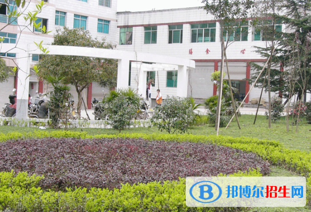 廣州華穎中學(xué)2021年學(xué)費(fèi)、收費(fèi)多少