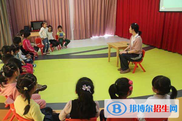 重慶2021年男生讀幼師學(xué)校好嗎