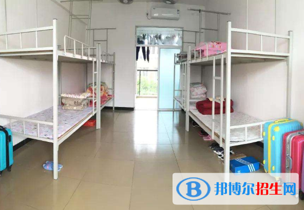 廣州第七十五中學(xué)2021年宿舍條件