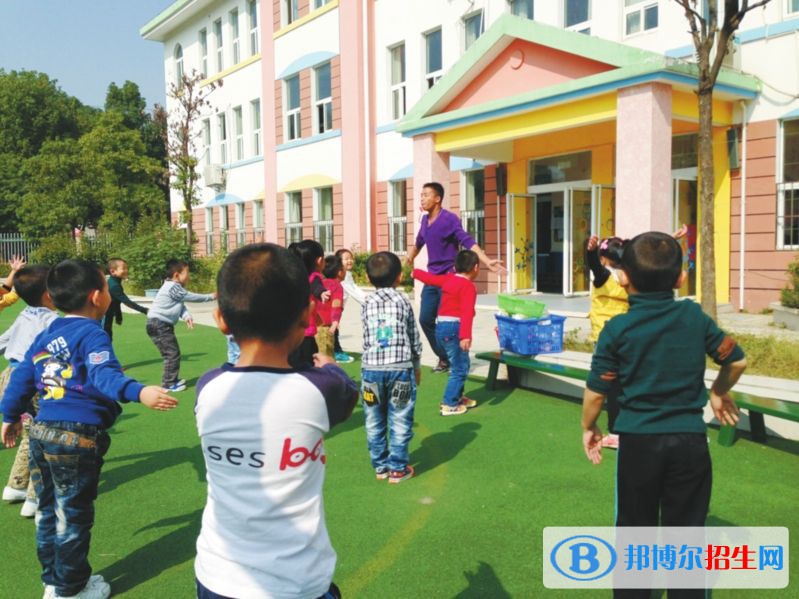 貴陽2021年男生在幼師學校學什么好