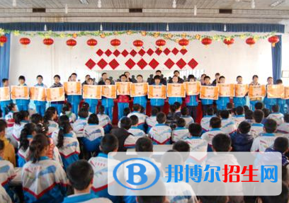 肅寧縣第一中學2021年招生簡章
