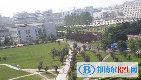 阜陽(yáng)職業(yè)技術(shù)學(xué)院2021年報(bào)名條件、招生要求、招生對(duì)象