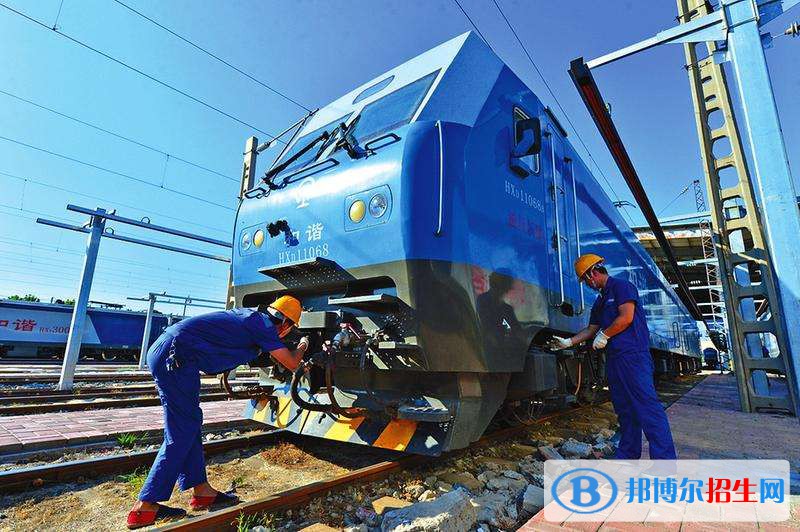 西安2021年女生上鐵路學校學什么專業(yè)好