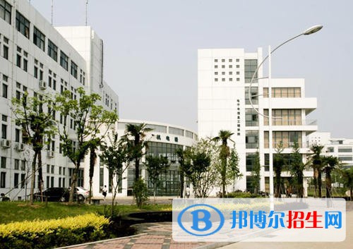 江西建設(shè)工程學(xué)校2021年招生錄取分?jǐn)?shù)線(xiàn)