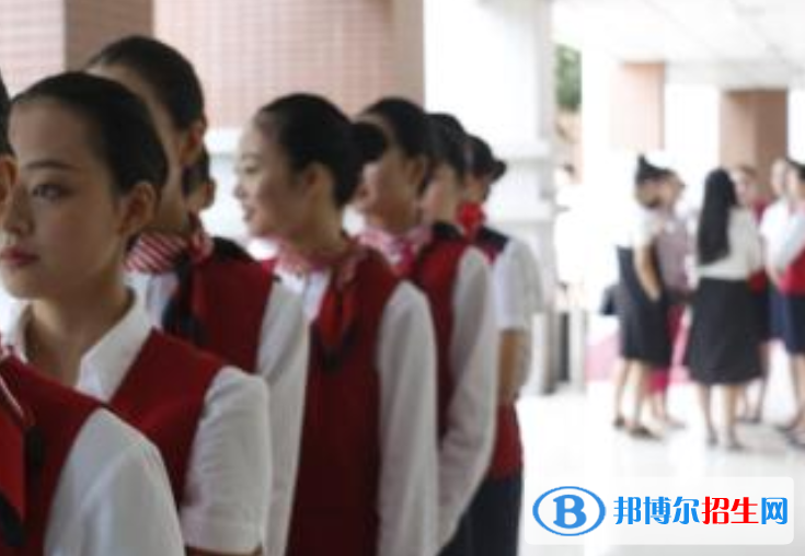 武漢2021年女生上航空服務學校學什么專業(yè)好