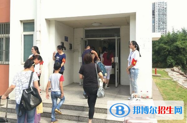 無錫衛(wèi)生高等職業(yè)技術學校2021年報名條件、招生要求、招生對象