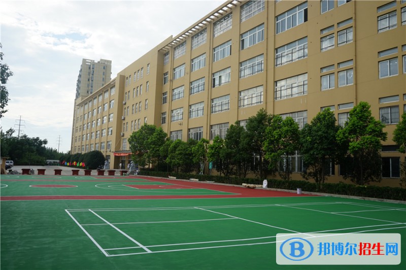 合肥工貿(mào)高級(jí)技工學(xué)校地址在哪里