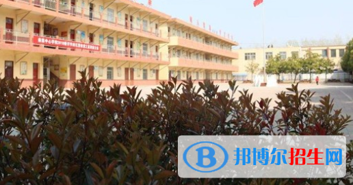 阜南科技藝術(shù)學(xué)校2021年報(bào)名條件、招生要求、招生對(duì)象 