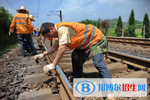 西安2021年讀鐵路學(xué)校要分數(shù)嗎