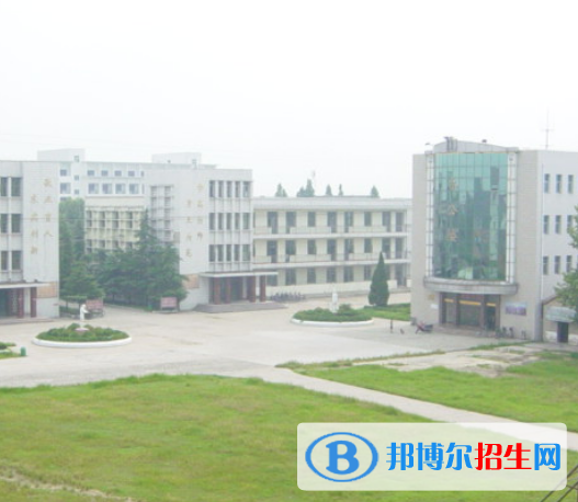 安徽省霍邱師范學(xué)校2021報名條件、招生要求、招生對象