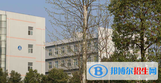 皖西衛(wèi)生職業(yè)學院2021年報名條件、招生要求、招生對象