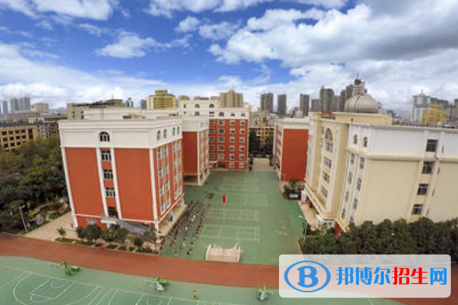 昆明外國(guó)語(yǔ)學(xué)校劍橋國(guó)際中心2021年招生辦聯(lián)系電話