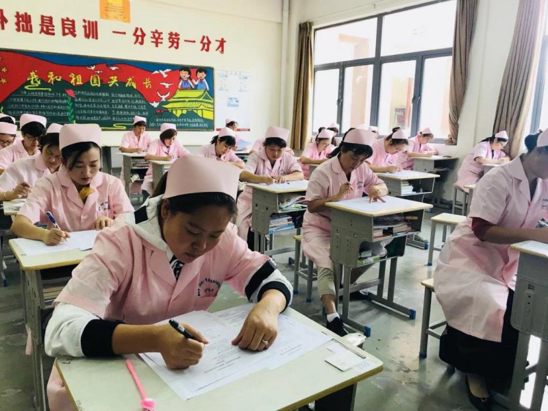 儀征技師學(xué)院2021年報(bào)名條件、招生要求、招生對(duì)象