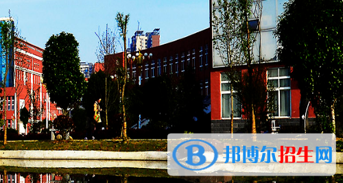銅仁幼兒師范高等?？茖W(xué)校地址在哪里