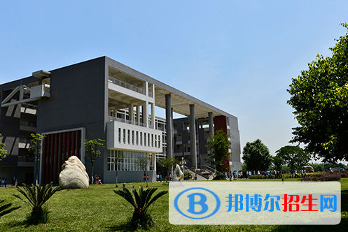 成都2021年中專學(xué)校什么時(shí)候開學(xué)