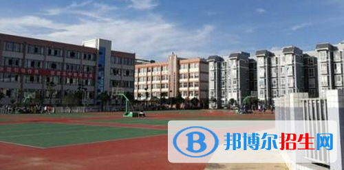 西秀區(qū)安吉職業(yè)技術(shù)學(xué)校2021年報名條件、招生要求、招生對象