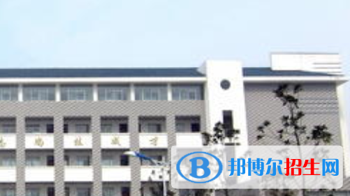 合肥市公交技工學(xué)校2021年報名條件、招生要求、招生對象 