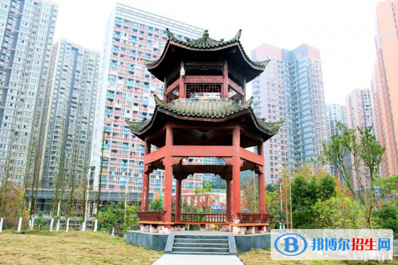 重慶2022年女生適合護理學(xué)校嗎