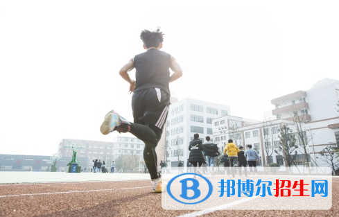 成都2021年初中畢業(yè)女生讀什么中專學(xué)校好
