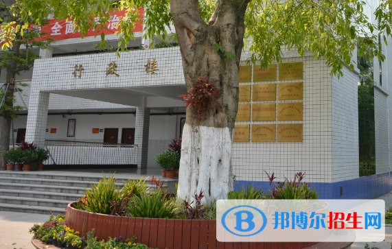 成都2021年讀中專學(xué)校有沒(méi)有用