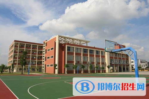 云南經(jīng)貿(mào)外事學(xué)校怎么樣、好不好