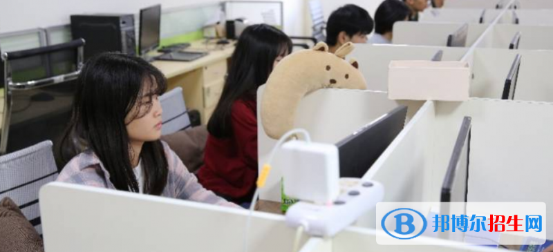 成都2021年什么是電子商務(wù)學(xué)校