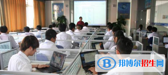 成都2021年職高好還是電子商務學校好