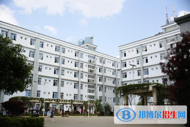云南聯(lián)合經(jīng)濟(jì)學(xué)校怎么樣，好不好